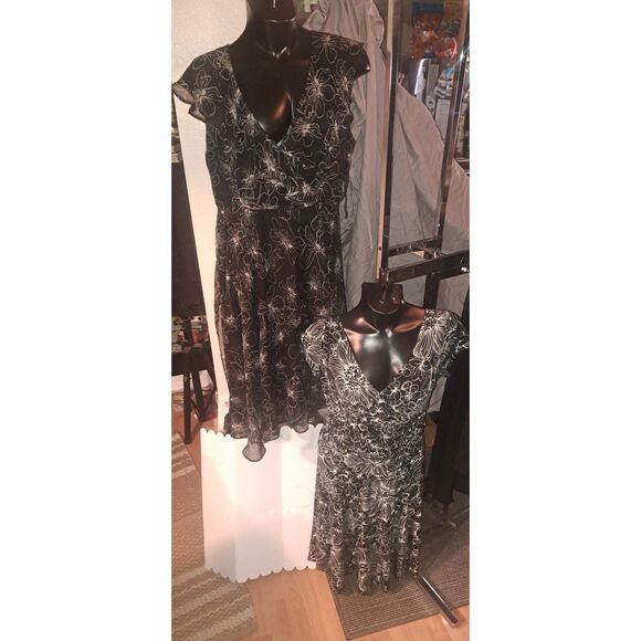 SALE!! Spring Sale! Lot 7- Three Beautiful Sz Large -Karin Stevens-London Times - Picture 7 of 11